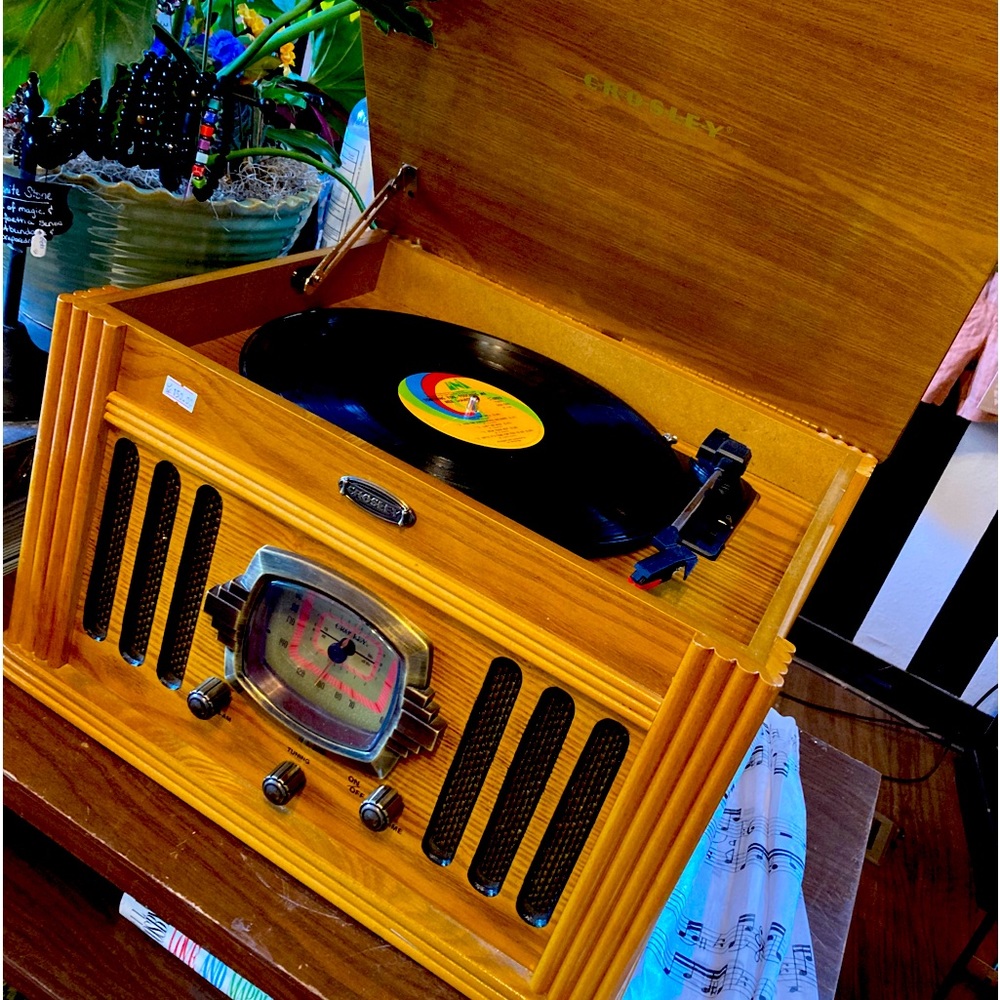 Crosley model Cr-67 Vinyl Record Player